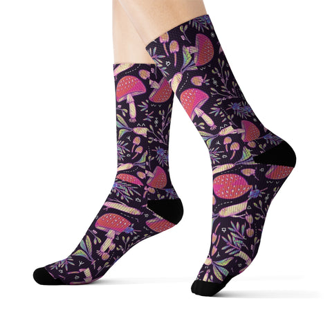 Dark Organic Floral Pattern Socks